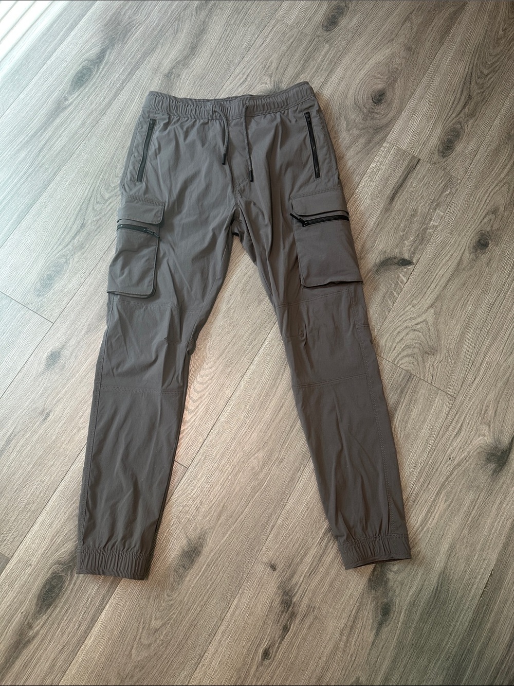 H&M Men's Cargo Joggers in Gray with Zip Pockets